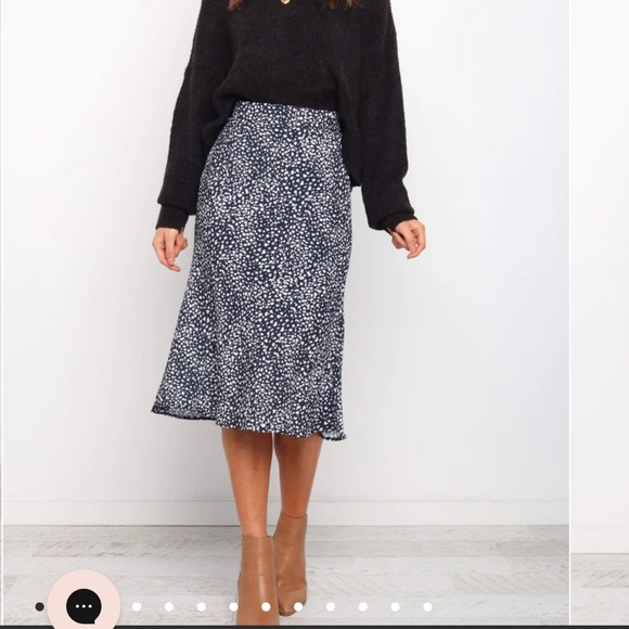 Petal and pup falco skirt in navy - Picture 1 of 4